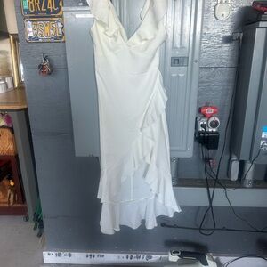 Ivory dip hem dress sizes 2 w tags